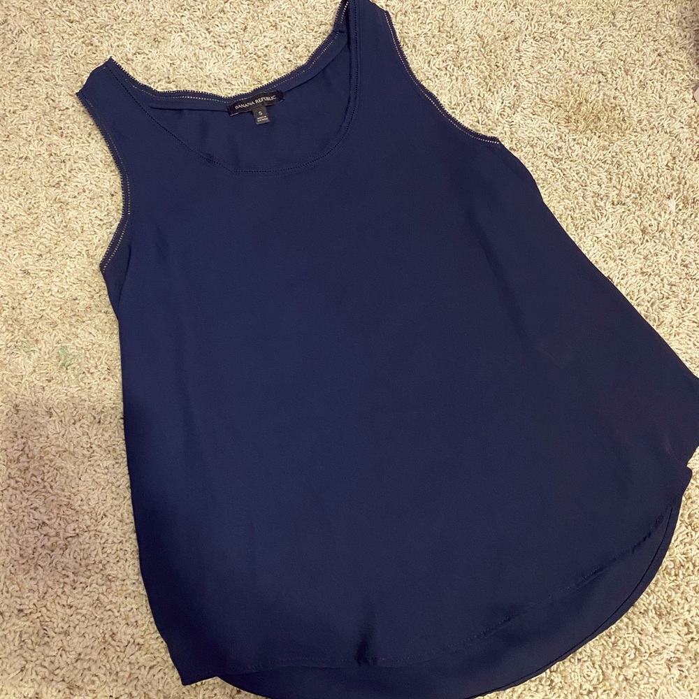 Size small navy Banana Republic tank